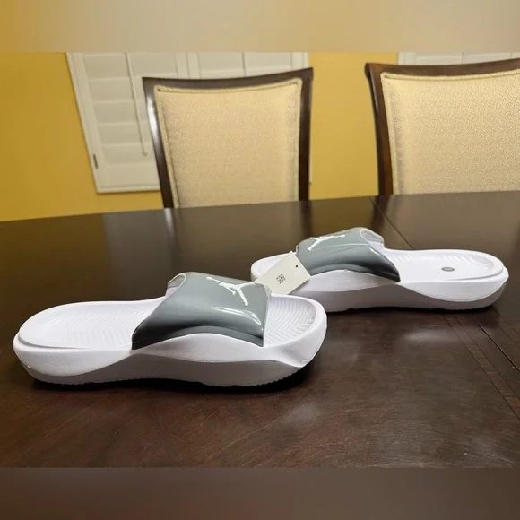 New Nike Air Jordan Slides Sandals Gray White Size US 11 - Picture 11 of 13